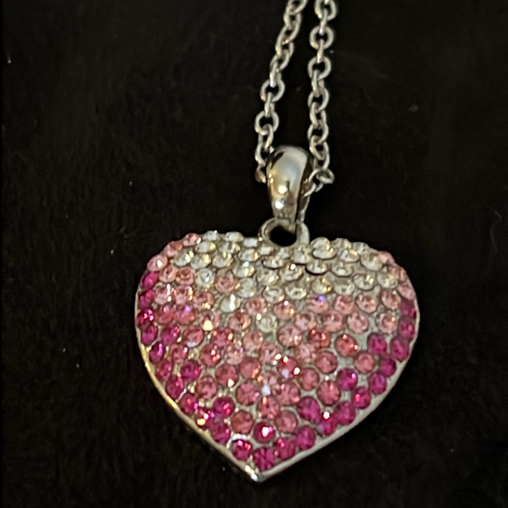 Cookie Lee pink crystal heat necklace 18”